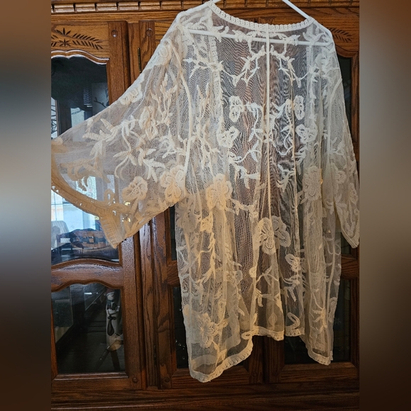 3x lace Cardigan - Picture 3 of 5